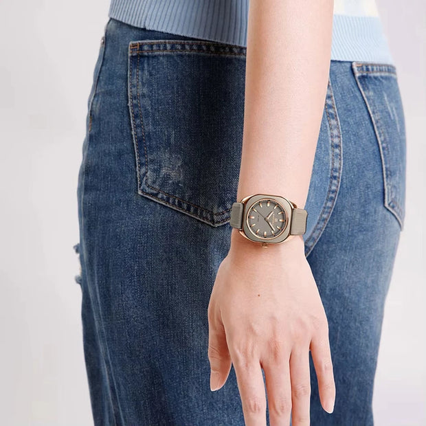 NAVIFORCE Fashion Women's Watch Casual Elegant Simple Polygon Quartz Silicone Watch Gift for Women Wristwatch Relogio Feminino